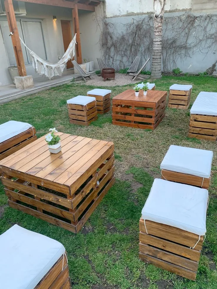 Rustic Pallet Crate 8 Sitter Set